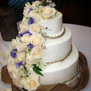 Wedding Cakes & Deserts